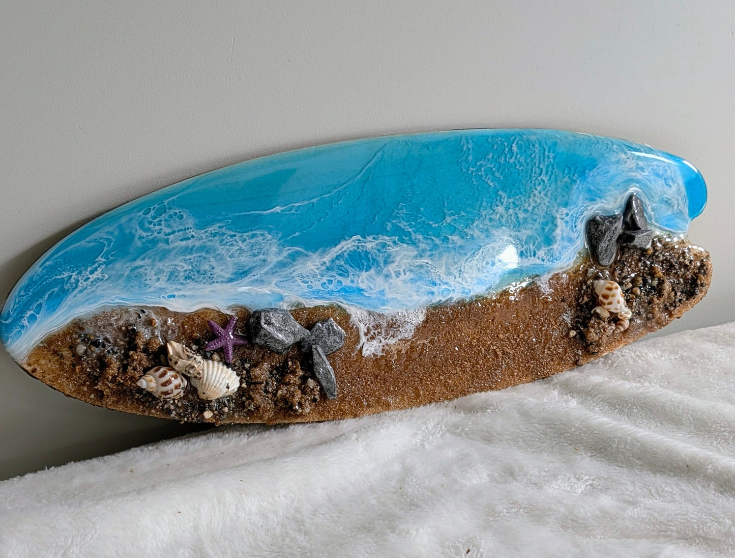 Mini surfboard Nicole's paint Escape